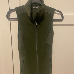 Athleta zippered vest